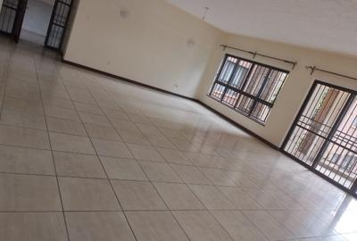 4 Bed Apartment with En Suite in Westlands Area