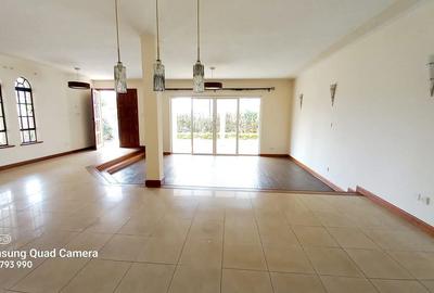 4 Bed House with En Suite at Grevillea Grove