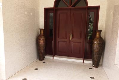 6 Bed House with En Suite in Muthaiga - 4