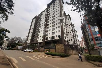 2 Bed Apartment with En Suite in Westlands Area