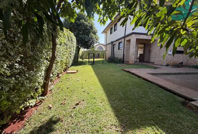 4 Bed Townhouse with En Suite in Kiambu Road - 2