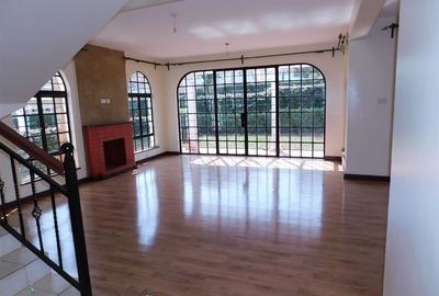 4 Bed House with En Suite at Fivestar Meadows - 2