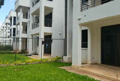 4 Bed Townhouse with En Suite at Lavington - 4