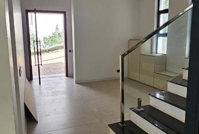 4 Bed Villa with En Suite at Apple Cross - 3