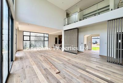 5 Bed Townhouse with En Suite at Runda - 2