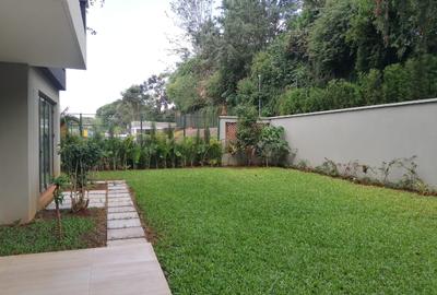 4 Bed Villa with En Suite at Two Rivers Mall - 3