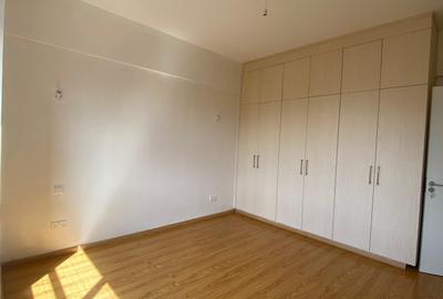 3 Bed Apartment with En Suite in Kilimani