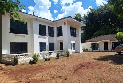 5 Bed House with Staff Quarters in Gigiri