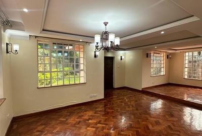 5 Bed Townhouse with En Suite in Lavington