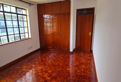 4 Bed Townhouse with En Suite at Mugumo Road - 2