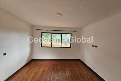 4 Bed House with En Suite in Loresho - 4