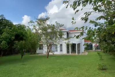 5 Bed Villa in Lavington