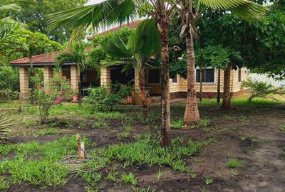 3 Bed House with En Suite in Ukunda