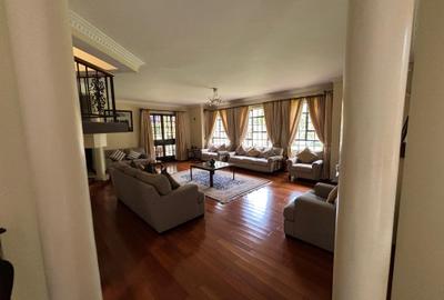 5 Bed House with En Suite in Runda - 4