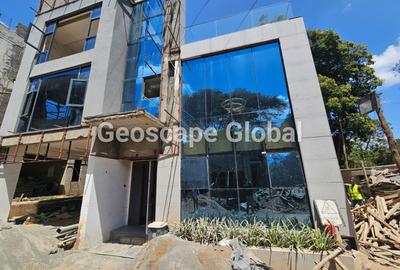 5 Bed Townhouse with En Suite in Lavington