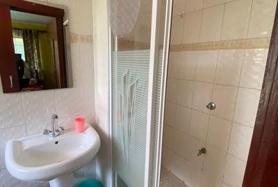 2 Bed House with En Suite in Ridgeways - 4