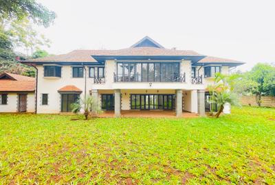 5 Bed Villa with En Suite in Gigiri - 2