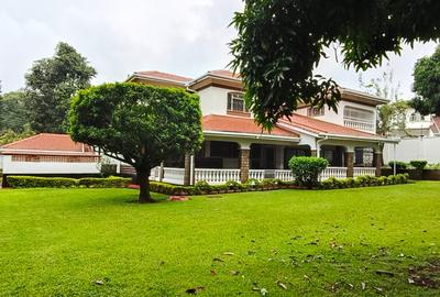 4 Bed House with En Suite at Rosslyn - 2