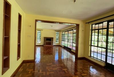 4 Bed House with Swimming Pool in Runda