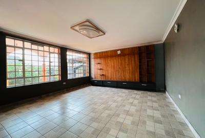 3 Bed House with En Suite at Kenyatta Road