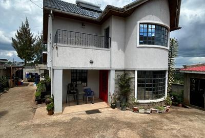 5 Bed House with En Suite at Olkeri
