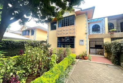 4 Bed Townhouse with En Suite at Lavington