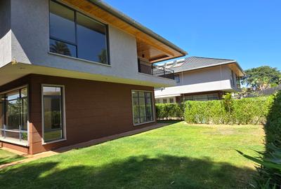 5 Bed Townhouse with En Suite at Lavington Green - 4