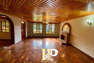 5 Bed Townhouse with En Suite in Nyari