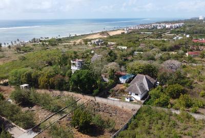 4 Bed House with En Suite at Hs82 - 2