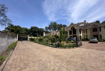 5 Bed Villa with En Suite in Karen