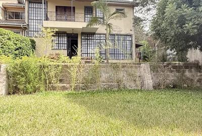 4 Bed Townhouse with En Suite in Kitisuru - 2