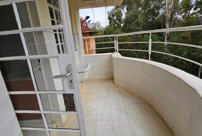 3 Bed Apartment with En Suite at Lavington