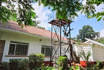 4 Bed House with En Suite at Rosslyn - 3