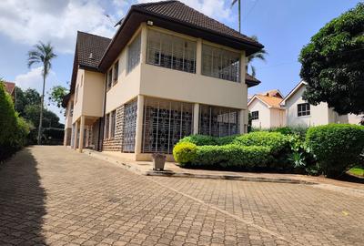 5 Bed House with Garden in Runda - 2