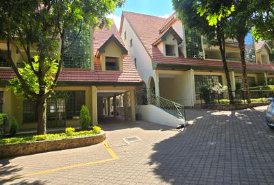 4 Bed Townhouse with En Suite at Lavington Green - 2