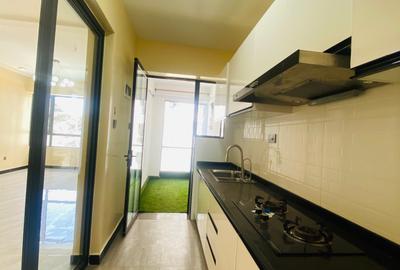 2 Bed Apartment with Swimming Pool at Wood Avenue - 4