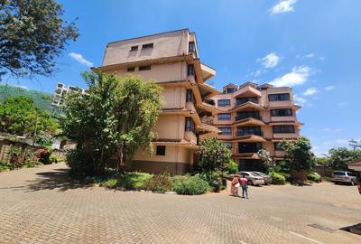 3 Bed Apartment with En Suite at Lantana Road - 3