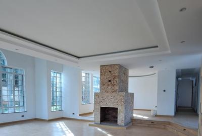 3 Bed House with En Suite in Karen - 2