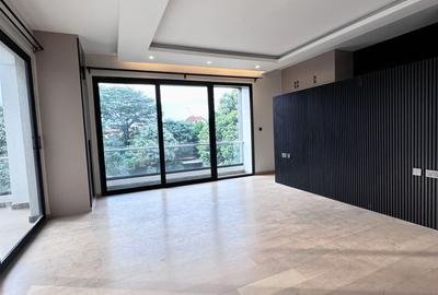 4 Bed Townhouse with En Suite in Lavington - 2