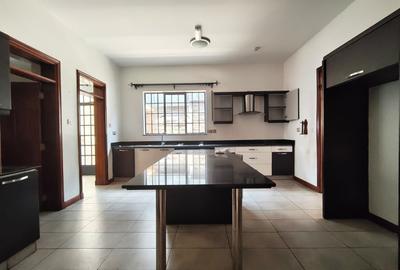 5 Bed House with Staff Quarters in Lavington - 4