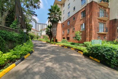 3 Bed Apartment with En Suite at Taarifa Rd