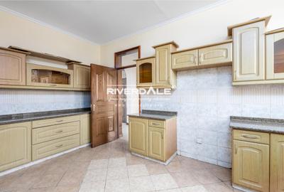 3 Bed Apartment with En Suite in Parklands - 3