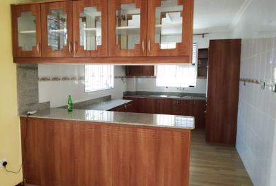 3 Bed House with Garden in Runda
