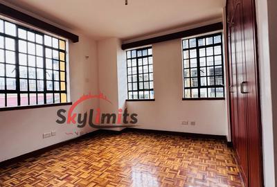 3 Bed Apartment with En Suite in Kilimani