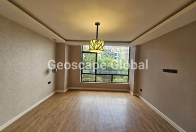 3 Bed Apartment with En Suite in Brookside