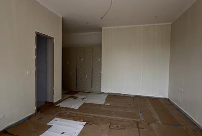 5 Bed Townhouse with En Suite in Lavington - 4