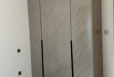 3 Bed Apartment with En Suite in Riverside - 2