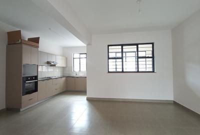 3 Bed Apartment with En Suite at National Park - 4