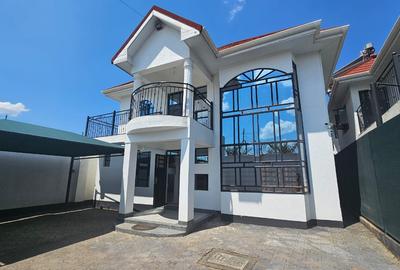 4 Bed House with En Suite in Juja