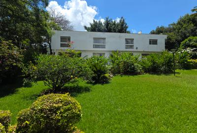 5 Bed House with Staff Quarters in Thigiri